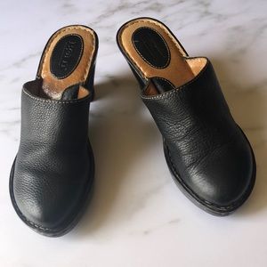 Born slip ons size 7